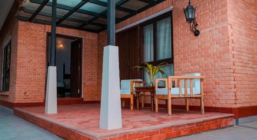 Miraaya Wellness And Golf Resort Chitwan Exterior photo